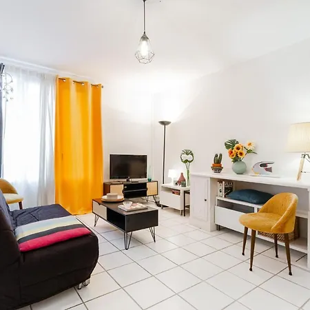 Апартаменты Le Clos Des Rosiers